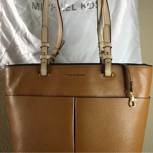 Michael Kors Large Bedford Tote in Acorn